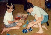 [Kevin & Tom & toys]